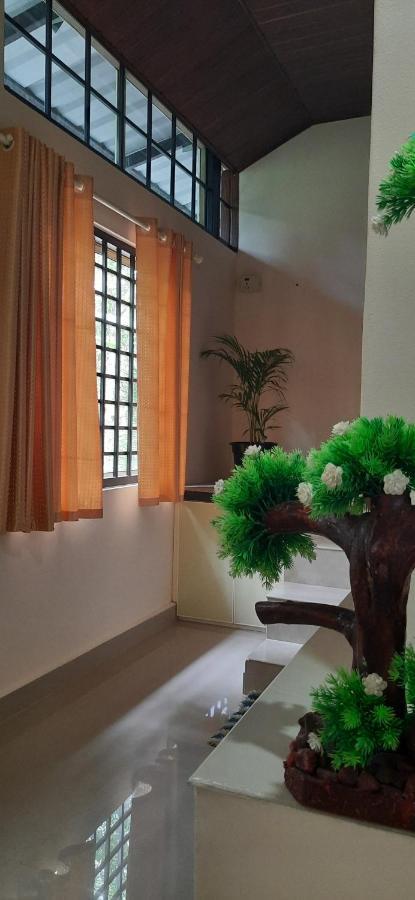 Appartamento Nest Mdy Mananthavady Esterno foto